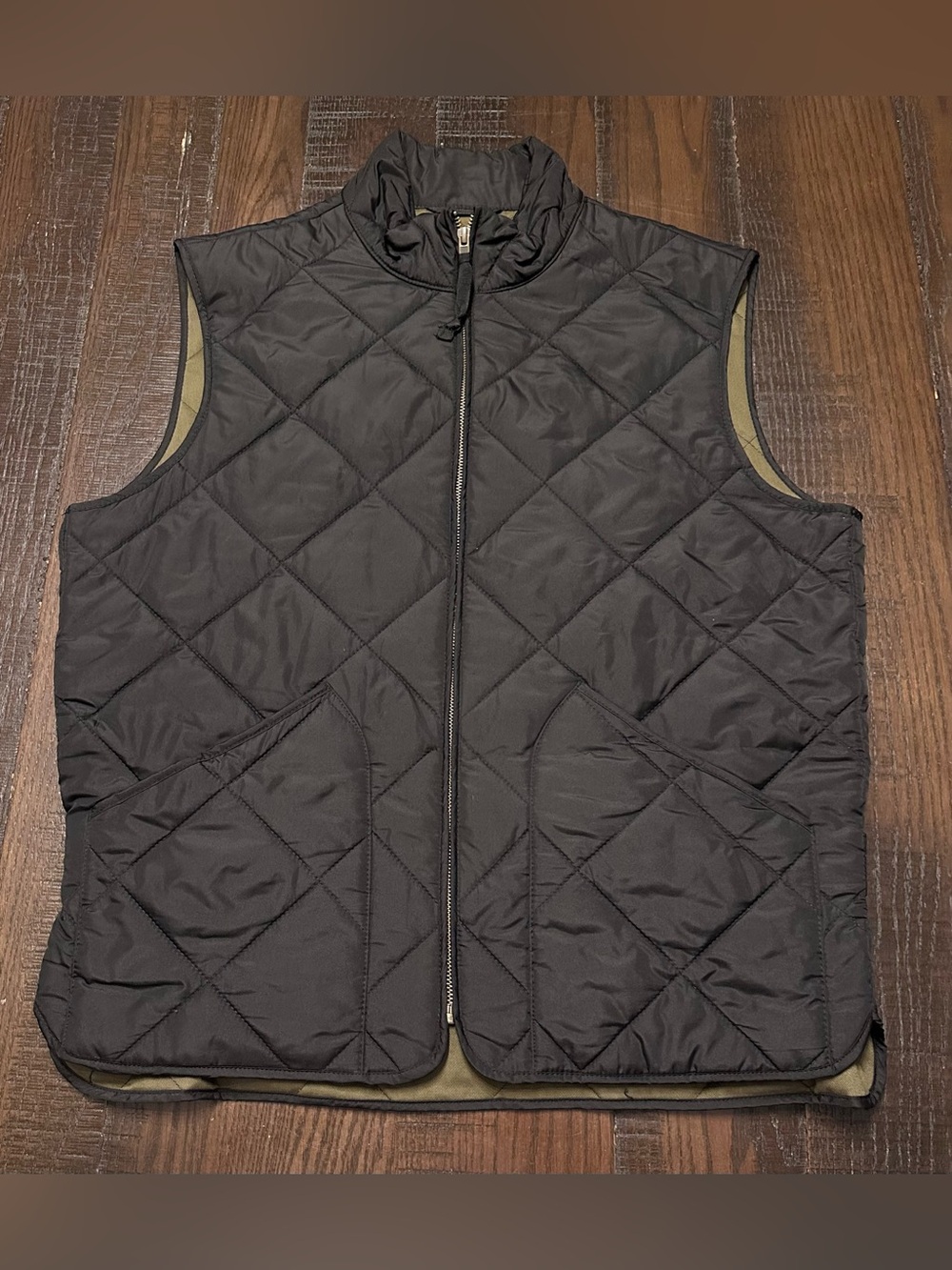 J Crew Authentic Outerwear Walker Quilted Black Full Zip Vest Size Medium